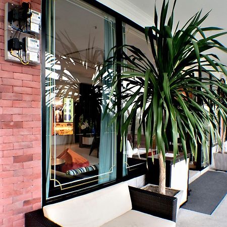 Zen Rooms Eden Parade Tandzsung Bungah Kültér fotó
